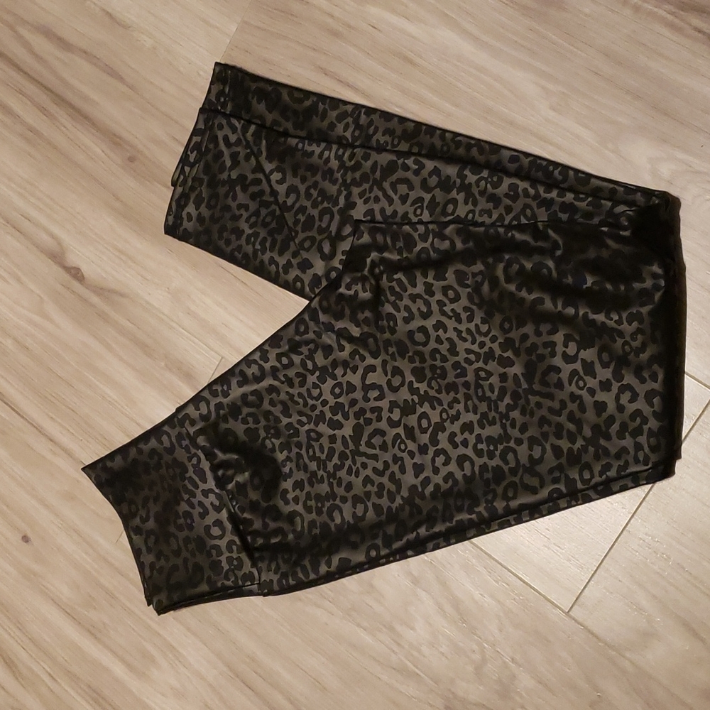 Black Leopard Faux Leather Leggings - Picture 2 of 5